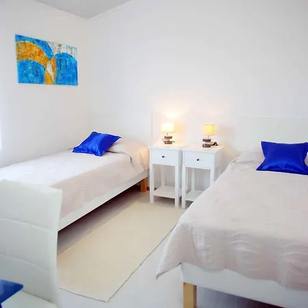 Apartman 1 *