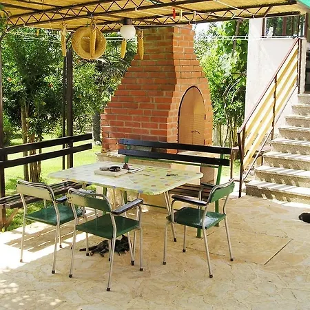 1 Apartman *